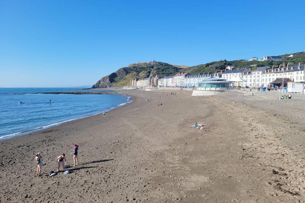 Large 5 Bed Town-Centre Home Close To The Beach, Sleeps 9 애버리스트위스 외부 사진